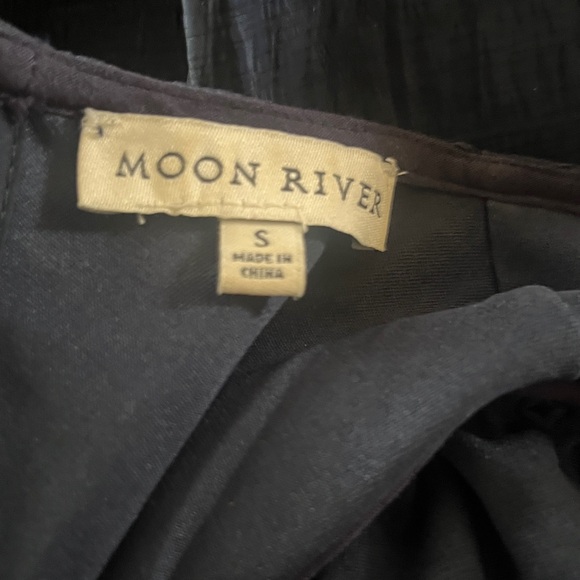 Moon River Navy Blue Puff Sleeve Tiered Maxi Dress Open Back Size Small Like New - Picture 8 of 11